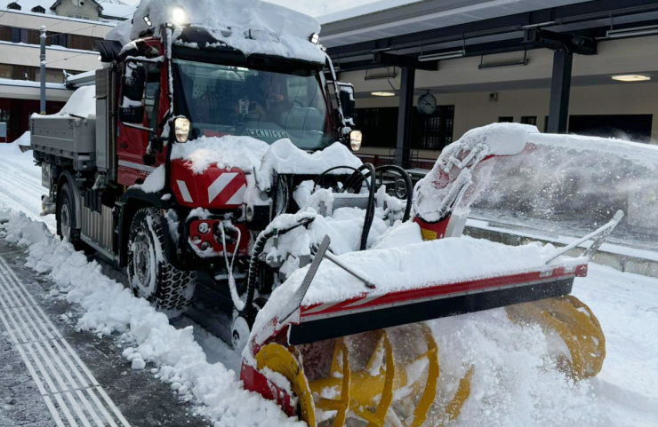 Unimog rail-route pour le service hivernal